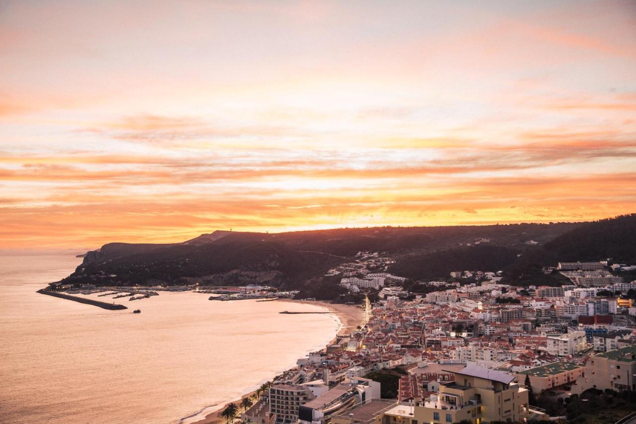 Apartment With A Stunning View Over Sesimbra Ngoại thất bức ảnh