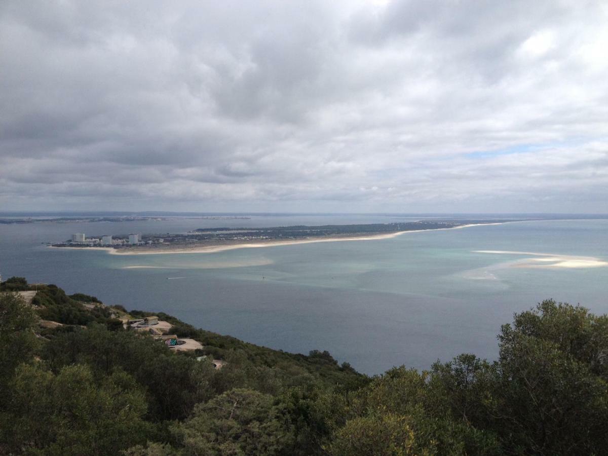 Apartment With A Stunning View Over Sesimbra Ngoại thất bức ảnh