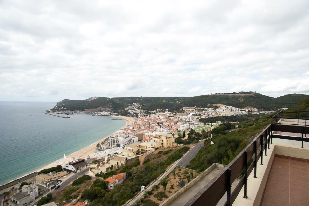 Apartment With A Stunning View Over Sesimbra Ngoại thất bức ảnh
