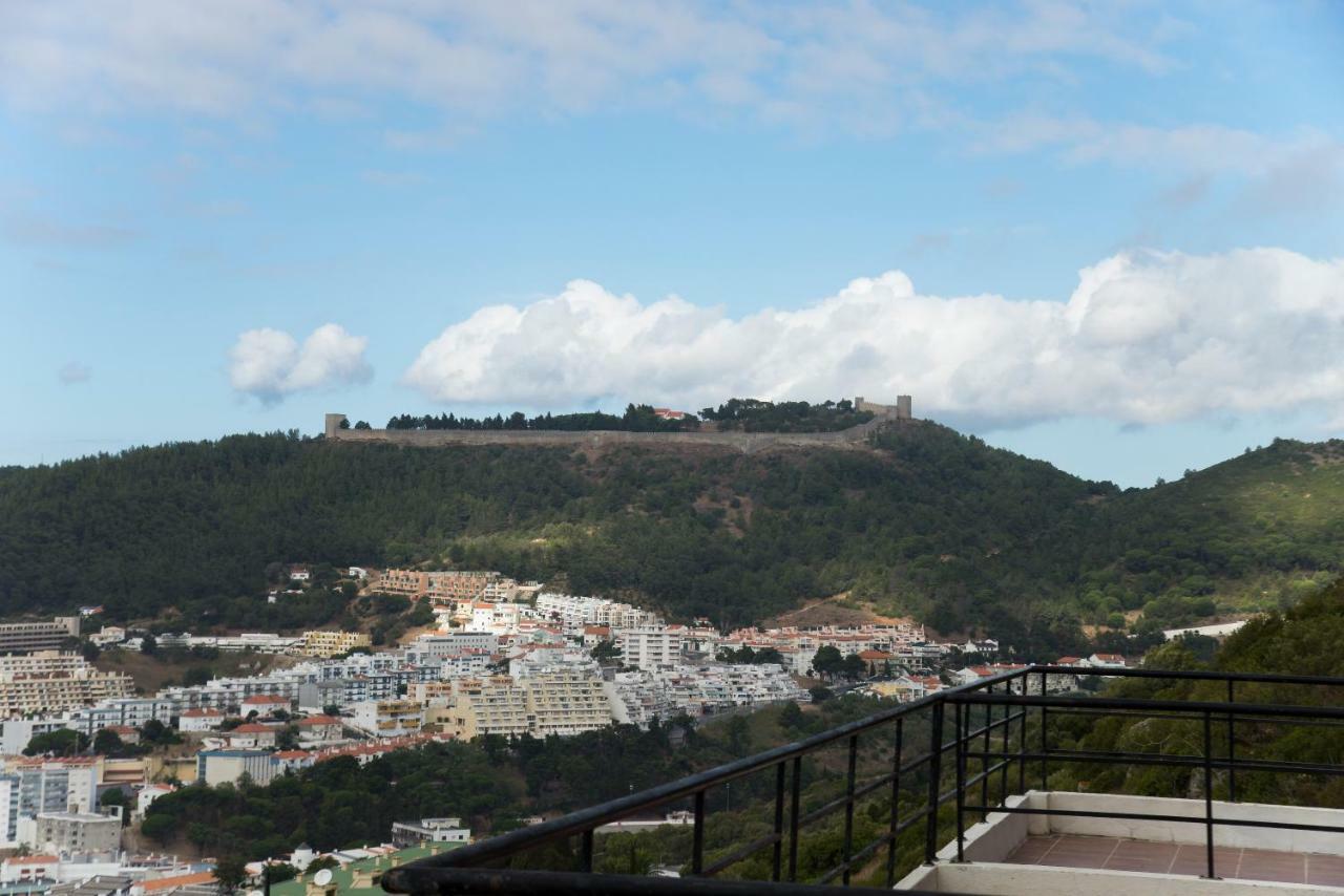 Apartment With A Stunning View Over Sesimbra Ngoại thất bức ảnh