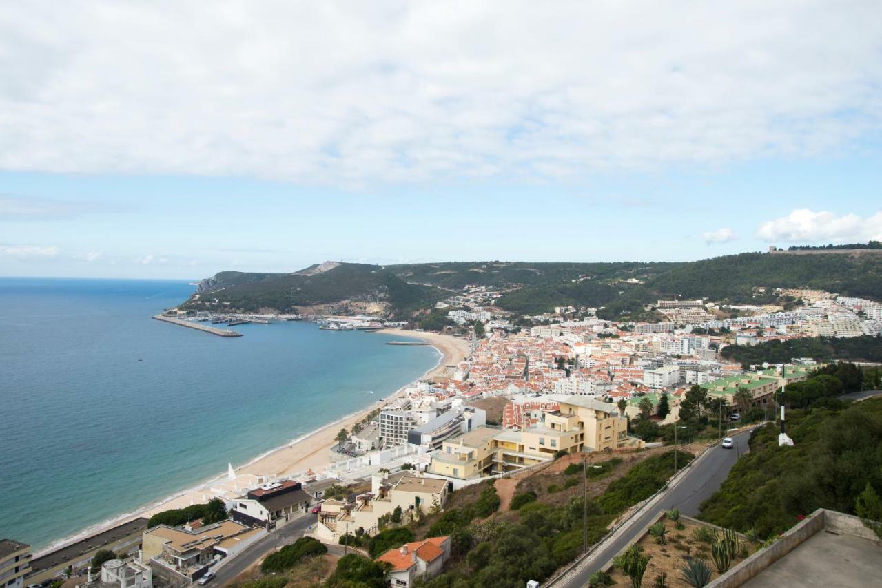 Apartment With A Stunning View Over Sesimbra Ngoại thất bức ảnh